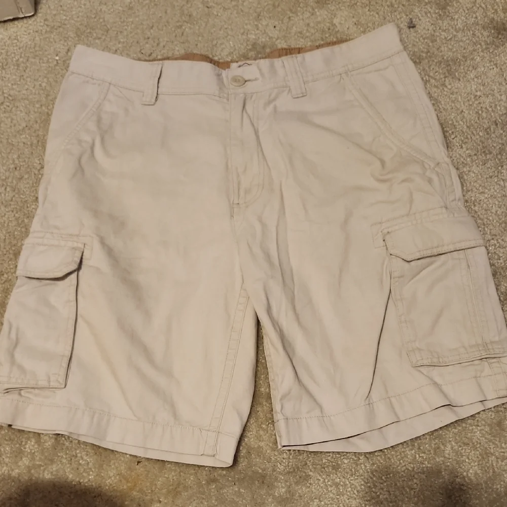 St Johns Bay Shorts Size 36 Beige Cargo